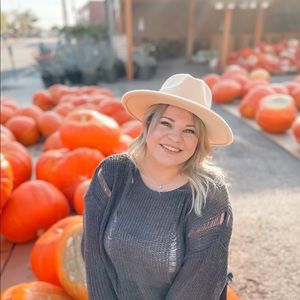 Meet your Posher, Marissa